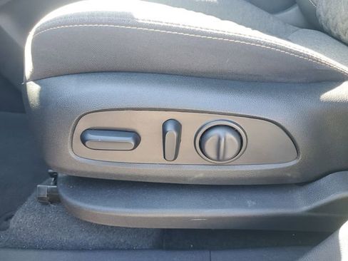 Certified 2023 Chevrolet Equinox LT image 19