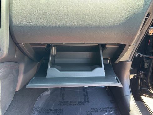 Used 2019 Nissan 370Z NISMO image 35