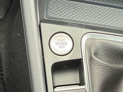 New 2026 Volkswagen Jetta SE FWD image 21