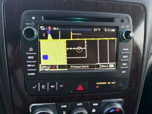Used 2016 Chevrolet Traverse LT AWD/4WD image 9
