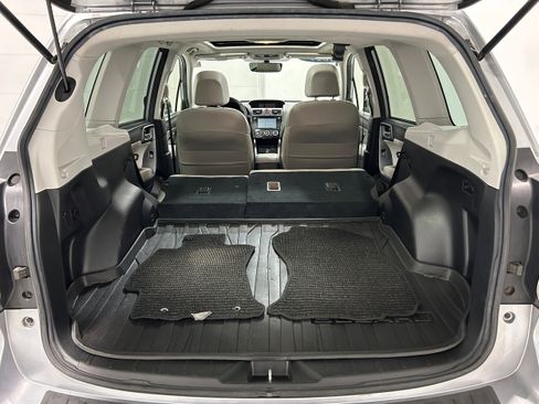Used 2017 Subaru Forester 2.5i Limited AWD/4WD image 32