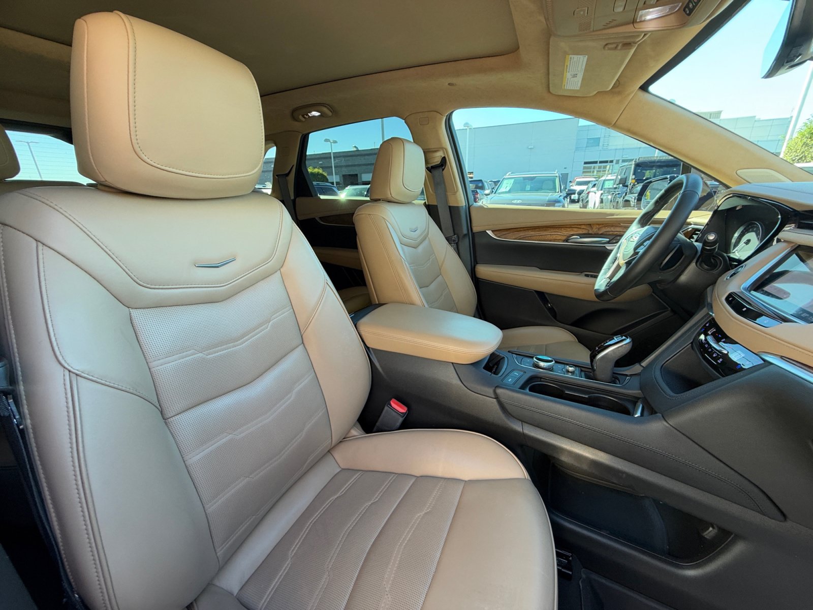 Used 2021 Cadillac XT5 Premium Luxury w/ Platinum Package AWD/4WD image 19