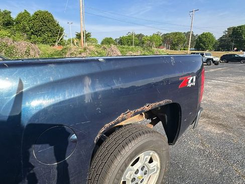 Used 2008 Chevrolet Silverado 1500 LT w/ Power Pack Plus AWD/4WD image 8