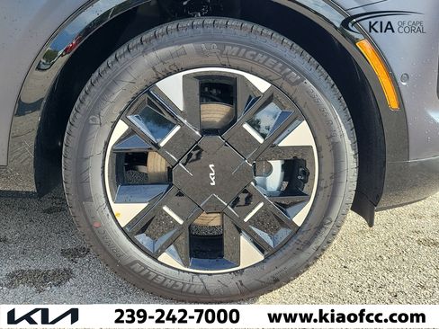 New 2027 Kia Sportage SX FWD image 7