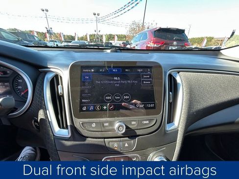 Used 2024 Chevrolet Malibu LT image 31