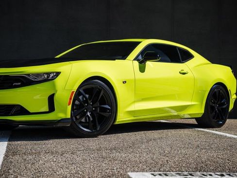 Used 2019 Chevrolet Camaro LT w/ 1LE Track Performance Package image 41