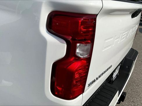 Used 2023 Chevrolet Silverado 2500 LT w/ Convenience Package image 32