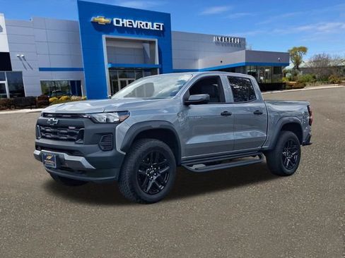 Used 2025 Chevrolet Colorado Trail Boss AWD/4WD image 34