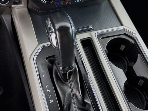 Used 2019 Ford F150 Lariat w/ Equipment Group 502A Luxury image 19