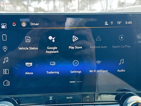 Used 2024 Chevrolet Colorado W/T image 13