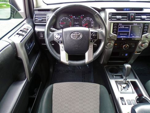Used 2022 Toyota 4Runner SR5 RWD image 32