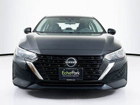 Used 2024 Nissan Sentra SV image 2