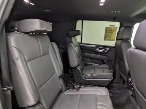 Used 2024 Chevrolet Suburban RST w/ Luxury Package AWD/4WD image 38