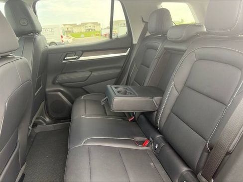 Used 2026 GMC Terrain Denali AWD/4WD image 9