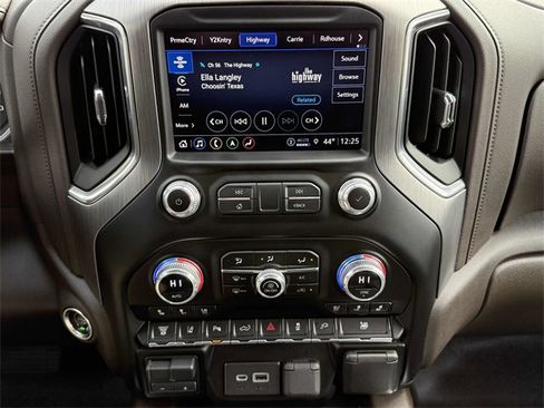Used 2023 GMC Sierra 3500 Denali image 8