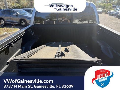 Used 2020 Toyota Tacoma SR image 5