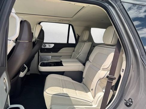 Used 2024 Lincoln Navigator Black Label AWD/4WD image 13