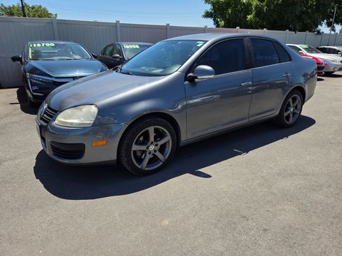 Used 2009 Volkswagen Jetta S FWD image 1