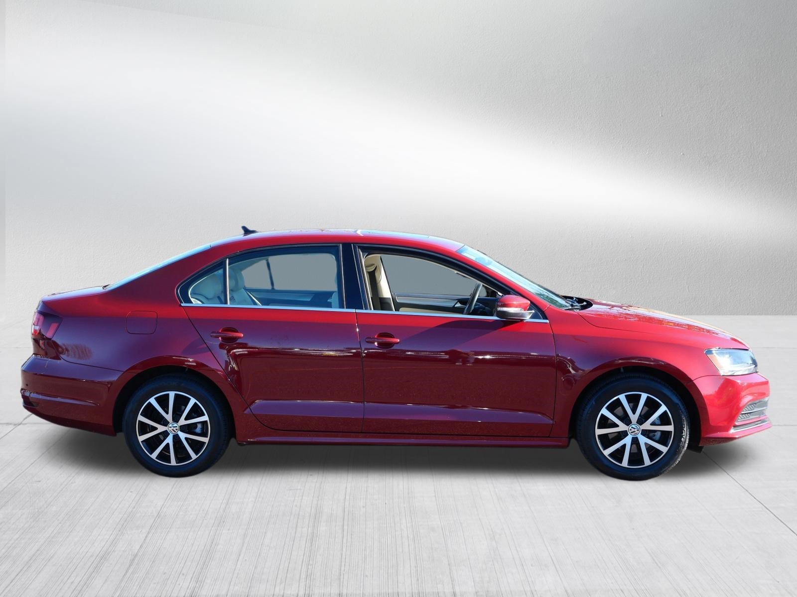 Used 2017 Volkswagen Jetta SE FWD image 8