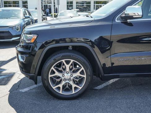 Used 2020 Jeep Grand Cherokee Limited w/ Luxury Group II RWD image 8