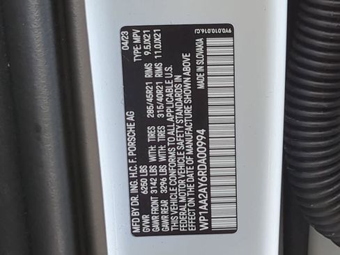 Used 2024 Porsche Cayenne image 39