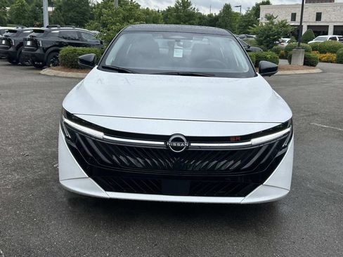 New 2026 Nissan Sentra SR w/ SR Premium Package FWD image 2