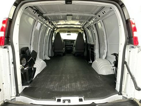 Used 2023 Chevrolet Express 2500 w/ Driver Convenience Package RWD image 20