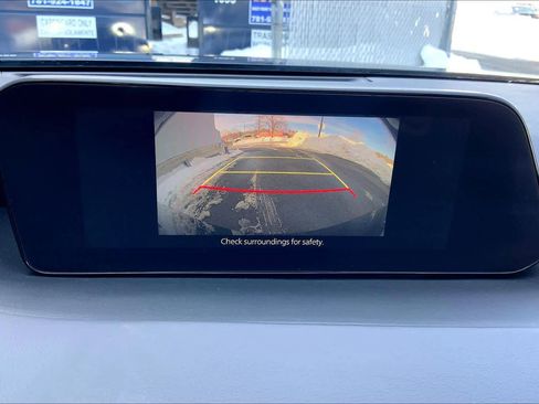 Used 2024 MAZDA MAZDA3 s image 29