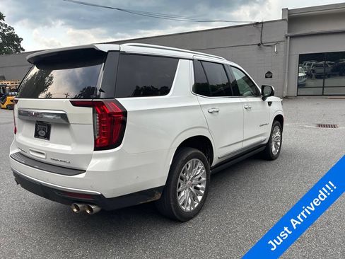 Used 2024 GMC Yukon Denali w/ Advanced Technology Package AWD/4WD image 15