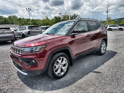 Used 2022 Jeep Compass Limited AWD/4WD image 10
