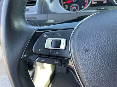 Used 2018 Volkswagen Golf S FWD image 14