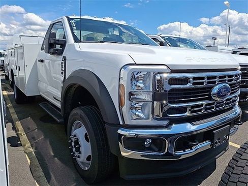 New 2024 Ford F550 4x4 Regular Cab Super Duty image 2