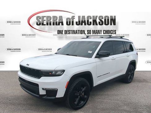 Used 2022 Jeep Grand Cherokee L Limited w/ Luxury Tech Group II AWD/4WD image 4