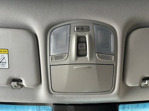 Used 2018 Hyundai Kona Limited AWD/4WD image 18