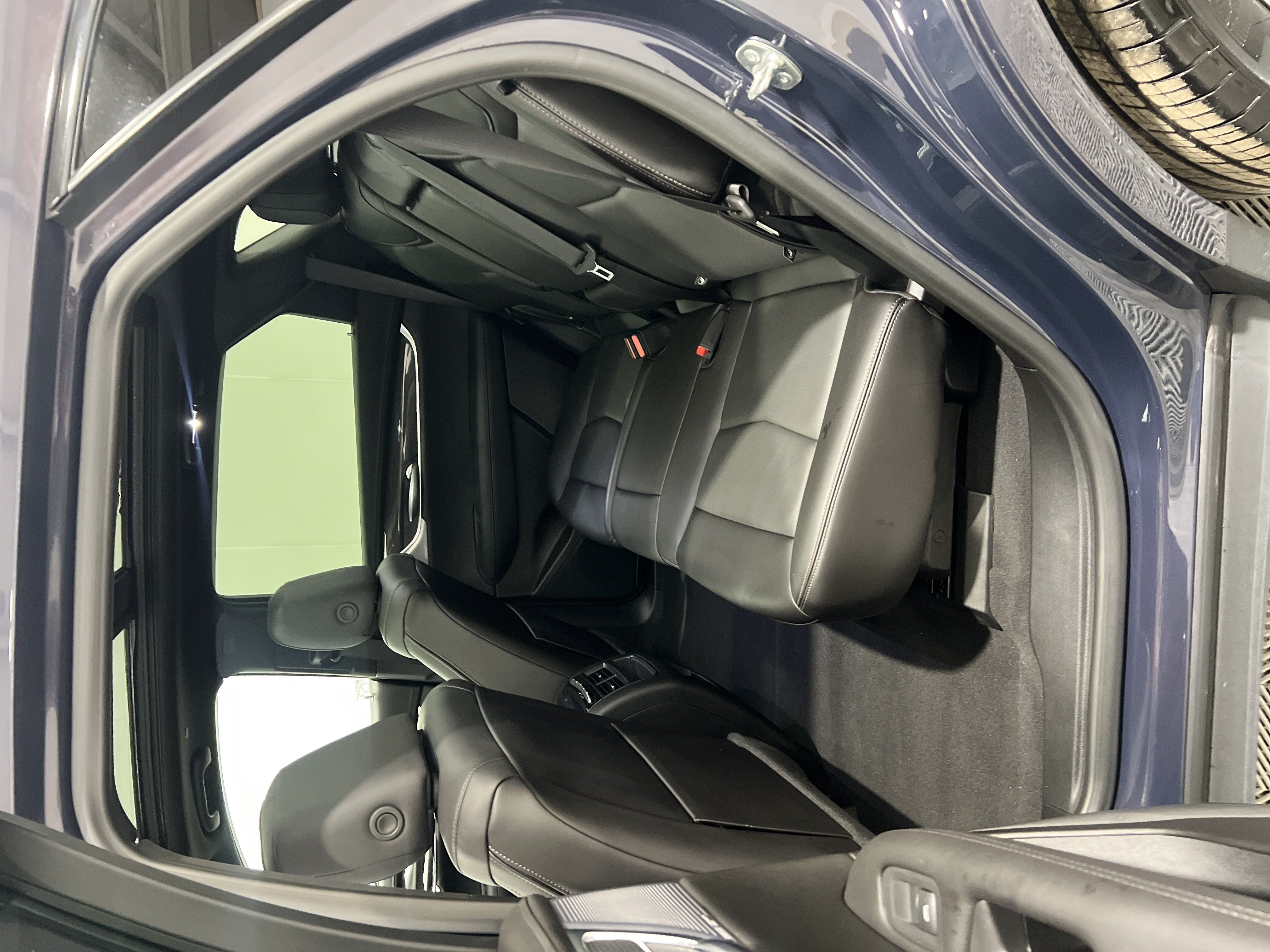 Used 2025 Cadillac XT5 Sportv w/ Technology Package AWD/4WD image 12