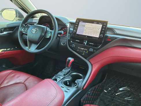 Used 2022 Toyota Camry XSE w/ Navigation Package FWD image 14