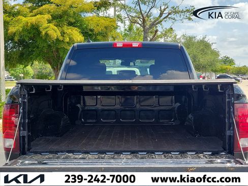 Used 2022 RAM 1500 Classic Warlock w/ Electronics Group AWD/4WD image 11