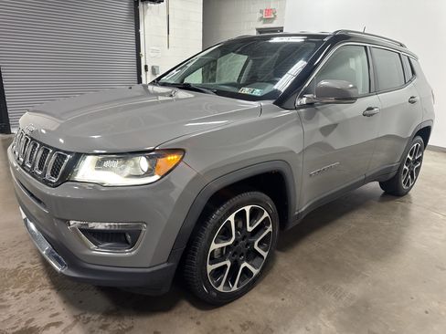 Used 2021 Jeep Compass Limited w/ Elite Exterior Group AWD/4WD image 6