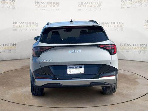 New 2026 Kia Sportage SX FWD image 4