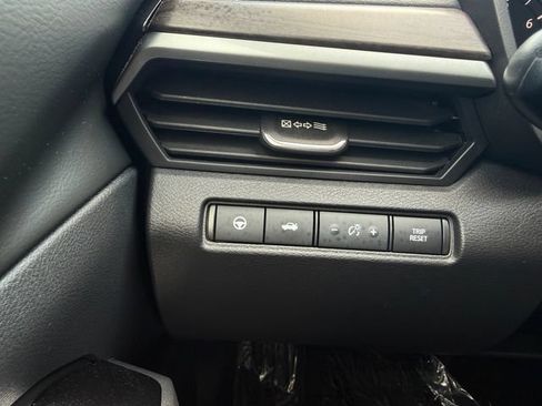Used 2023 Nissan Altima 2.5 SL FWD image 11