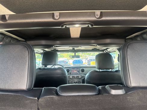 Used 2021 Jeep Wrangler Unlimited Sport AWD/4WD image 14