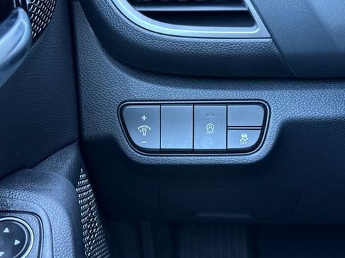 New 2026 Kia Seltos EX FWD image 33
