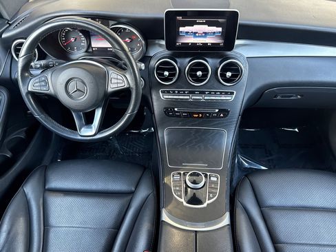 Used 2019 Mercedes-Benz GLC 300 4MATIC image 17