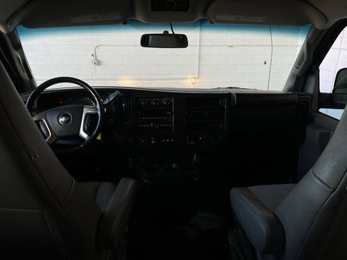 Used 2017 Chevrolet Express 2500 LS image 21