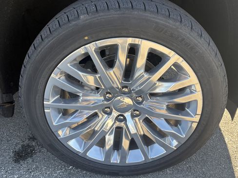 Used 2023 Chevrolet Tahoe High Country image 15