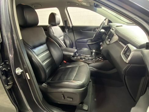 Used 2019 Kia Sorento EX FWD image 31