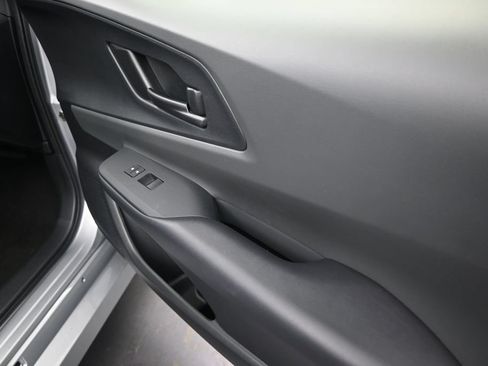 Used 2024 Toyota Prius LE FWD image 22