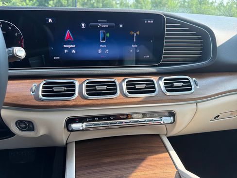Certified 2024 Mercedes-Benz GLE 350 4MATIC image 6
