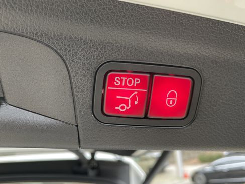 Certified 2022 Mercedes-Benz GLE 350 4MATIC image 11