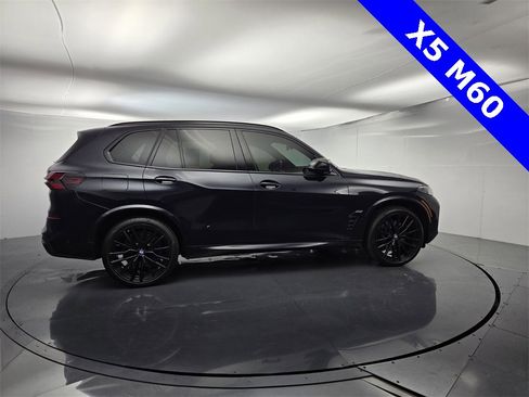 Used 2025 BMW X5 M60i w/ Executive Package image 9